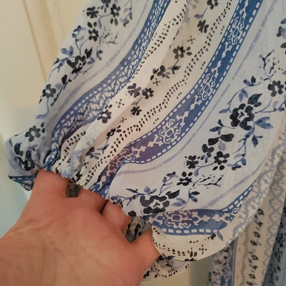 Versona Blue Floral Sheer Open Front Duster Coverup - Picture 4 of 7